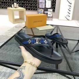 Picture of LV Slippers _SKU575983347911957